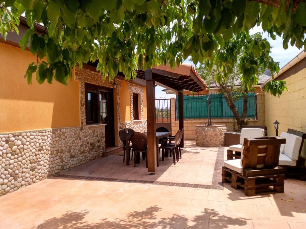 Willa La Casita Del Abuelo Villalmanzo Zewnętrze zdjęcie